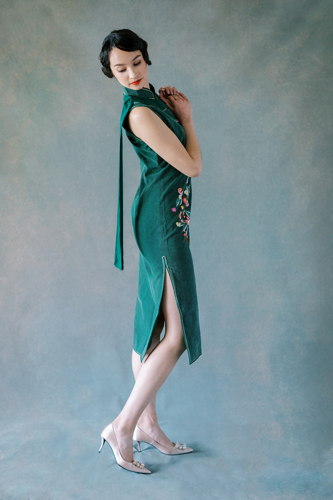Madam Shanghai Summer Night | Emerald Green Silk Qipao Reception Dress