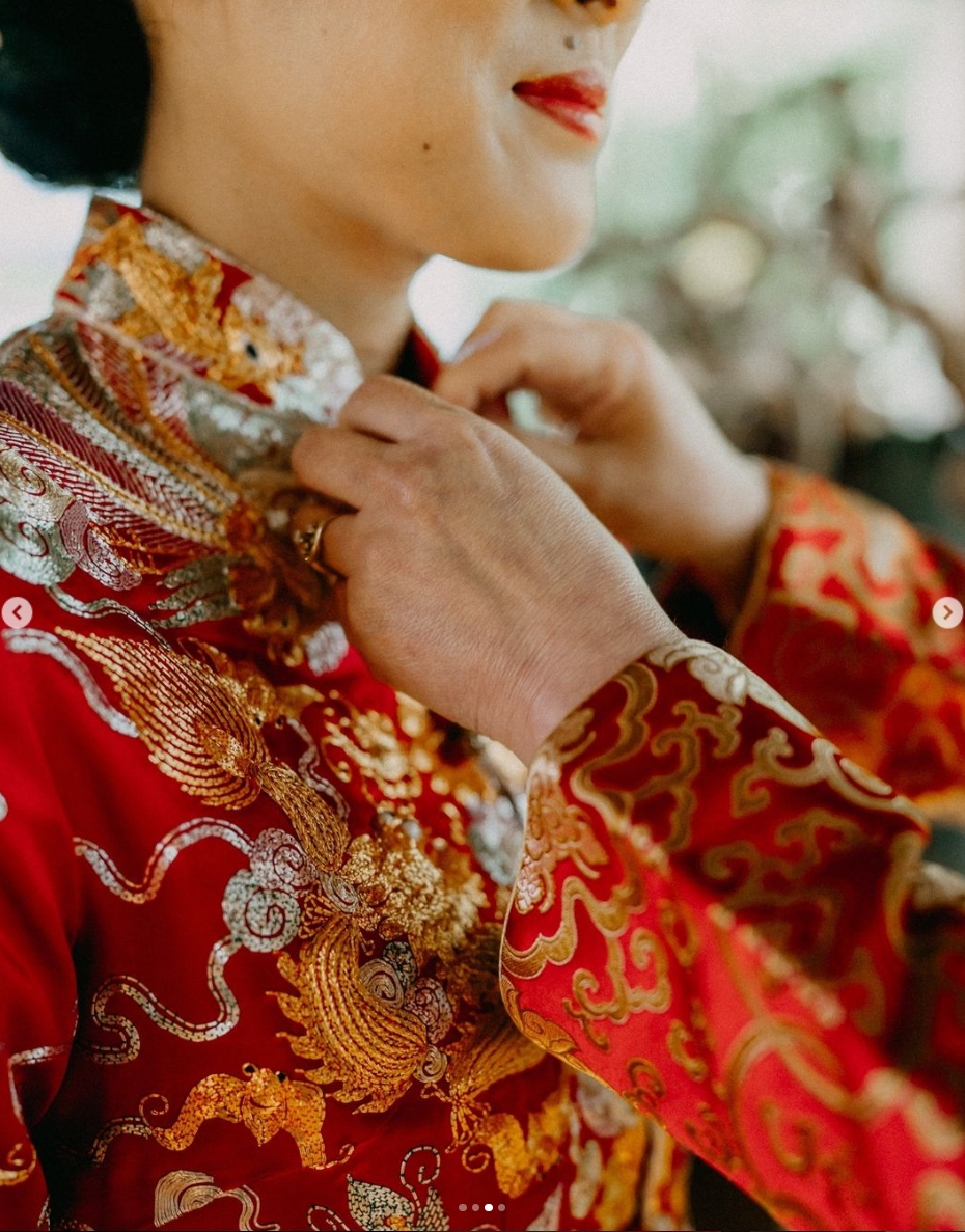 Madam Shanghai Chinese Tradtional Dress Dragon & Pheonix Dress | Traditional Qun Kwa Chinese Wedding Dress